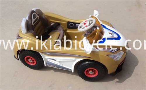 ਬੱਚਿਆਂ ਲਈ ਖਿਡੌਣੇ ਦੀਆਂ ਕਾਰਾਂ ‘ਤੇ ਸਵਾਰ ਹੋਵੋ